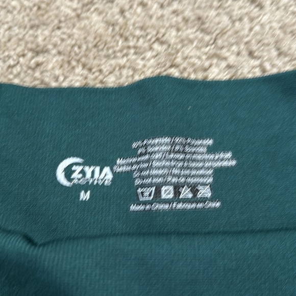 Zyia active seamless shorts Green Medium Biker - Picture 4 of 5